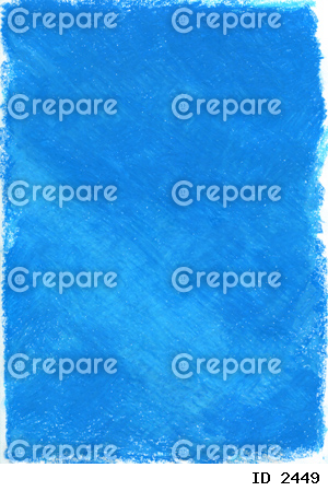 青空をイメージした青いクレヨンの背景素材